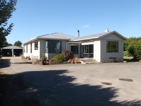 77 Wilcox Road, Tisbury