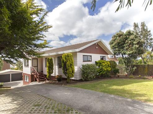 2/120 Bradbury Road, Botany Downs
