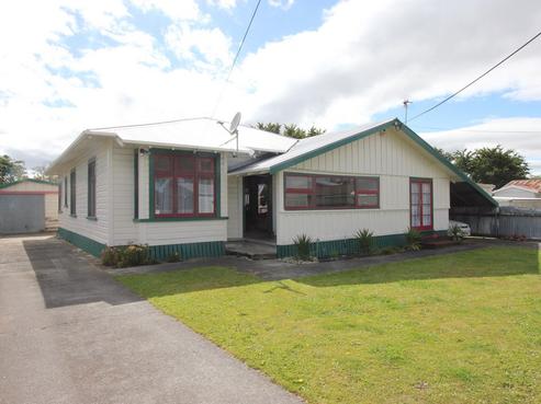 13 Chamberlain Street, Feilding