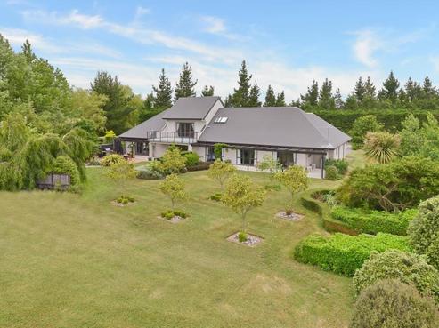 902 Two Chain Road, Swannanoa