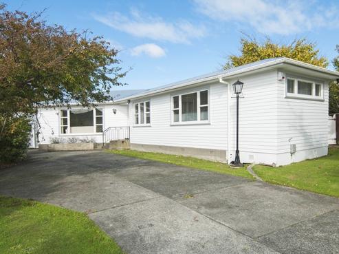 26 Mcdonald Street, Taita