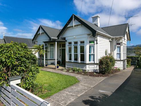 4 Beta Street, Belleknowes