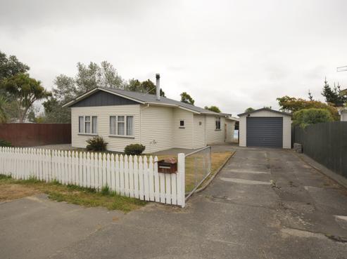61 Dunns Avenue, The Pines Beach