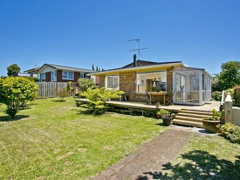 2/281 Sunset Road, Sunnynook