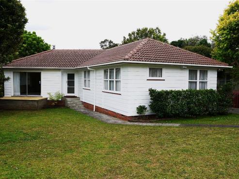 16 Mack Place, Red Hill