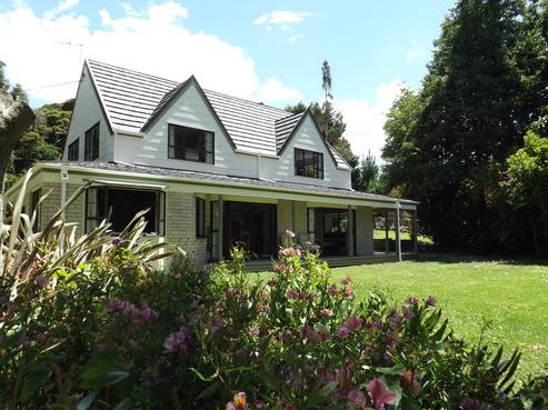 68 Te Kowhai Drive, Maungatapere