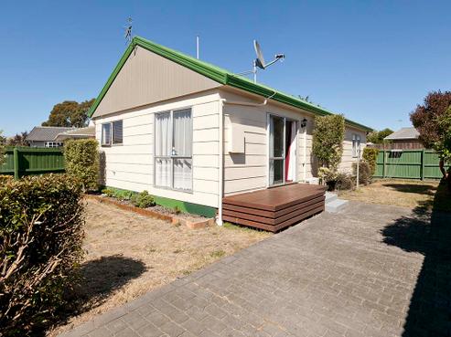 9 Korora Street, Bromley