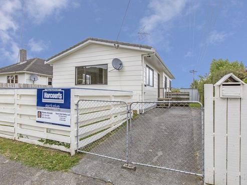 2/99 Hewer Crescent, Naenae
