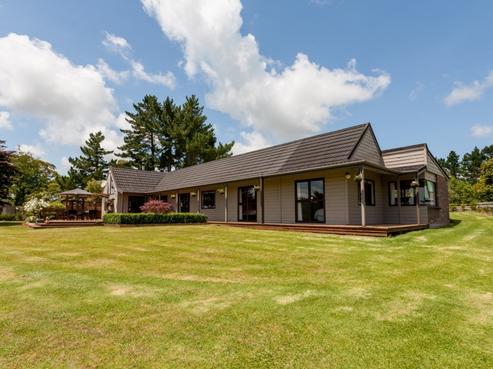 22 Mcgiven Drive, Frankleigh Park
