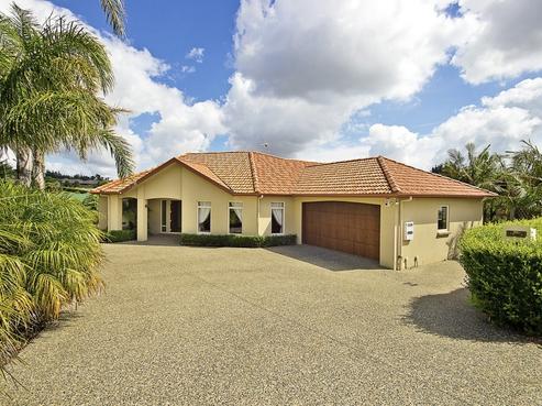 25 Lough Bourne Drive, Pukekohe