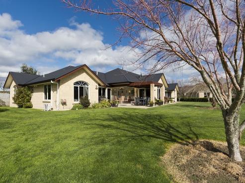 42 Phillips Drive, Oropi