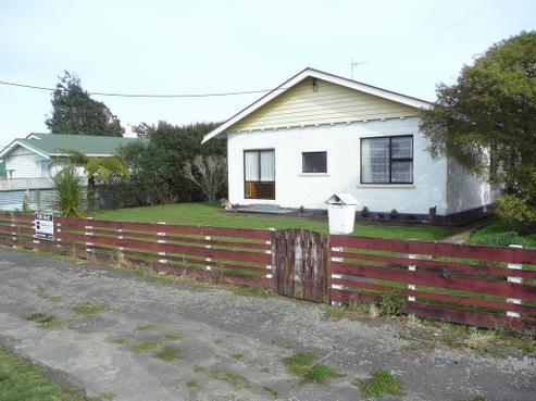 35 Egmont Street, Kaponga