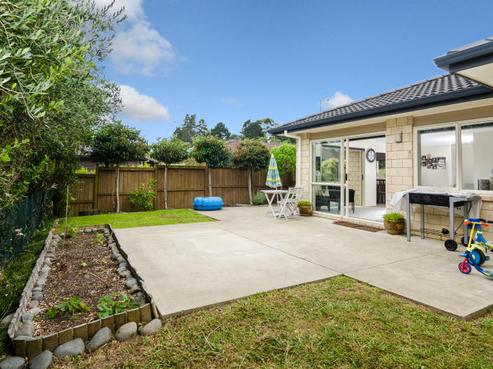 5 Chloe Place, Massey