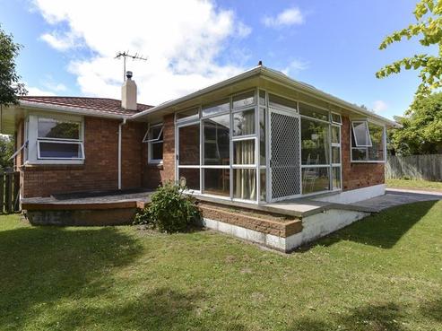 130 Otonga Road, Springfield