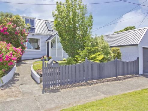 15 Heath Grove, Waiwhetu