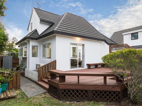1/73 Frank Nobilo Drive, Golflands