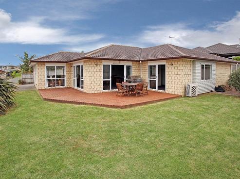 8 Waynes Place, Pukekohe