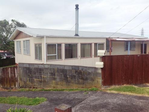 30 Simons Street, Moturoa