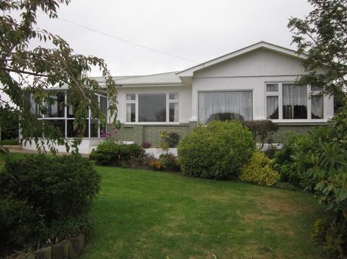 14 Percy Street, Weston