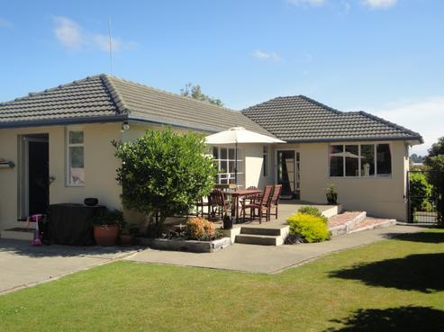 35 Hill View Crescent, Highfield