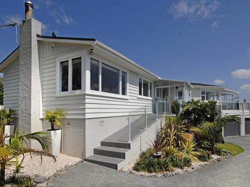 51 Sunrise Avenue, Murrays Bay