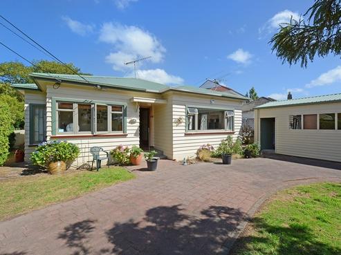 23 Heretaunga Square, Silverstream