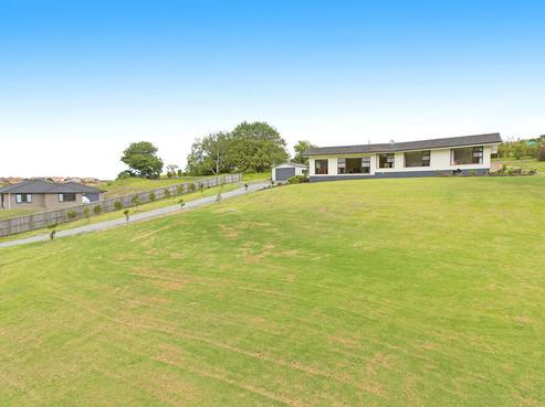 39 Hobbs Road, Matakatia