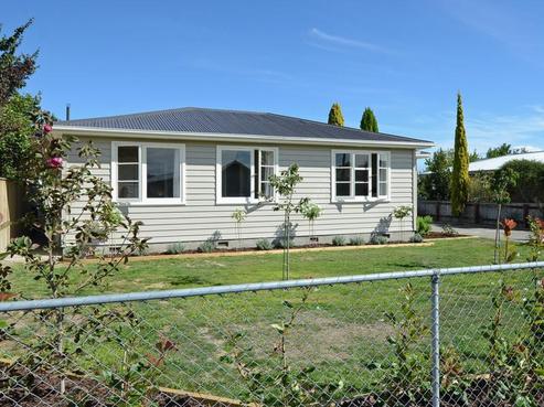 56 Cologne Street, Martinborough