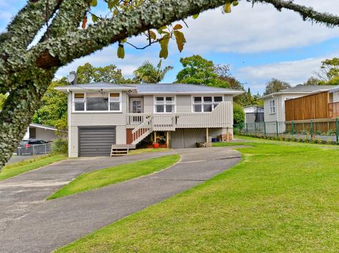 11 Benders Avenue, Hillcrest