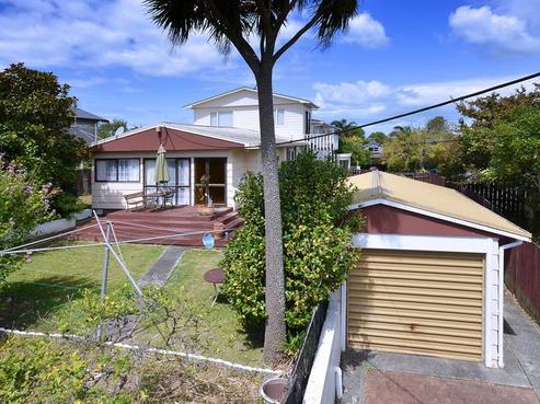 949 Beach Road, Torbay