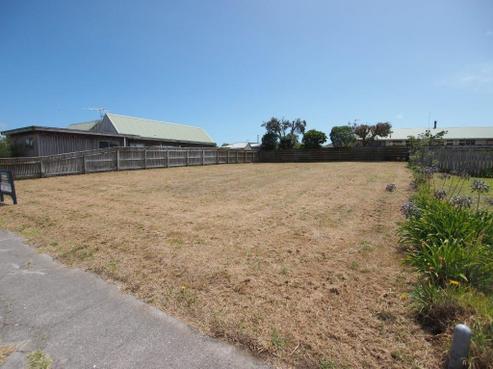 23 Rutherford Drive, Waikanae Beach