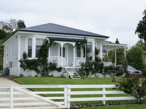 1121 Te Waitere Road, Taharoa