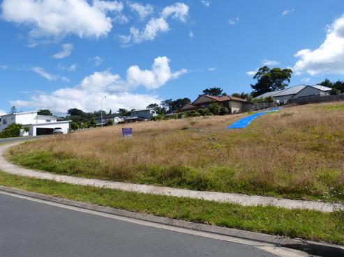 8 Andre Rise, Stanmore Bay