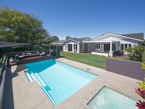 11 Hollywood Avenue, Epsom