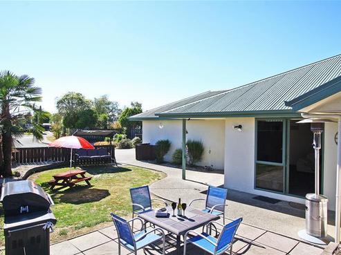 5 Sixpenny Lane, Brightwater