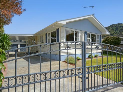3 Dakota Grove, Totara Park
