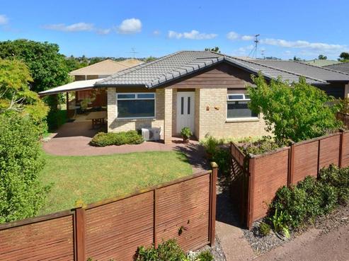 10 Chalmers Close, Orewa