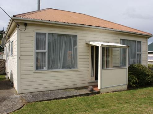 11 Station Road, Sawyers Bay