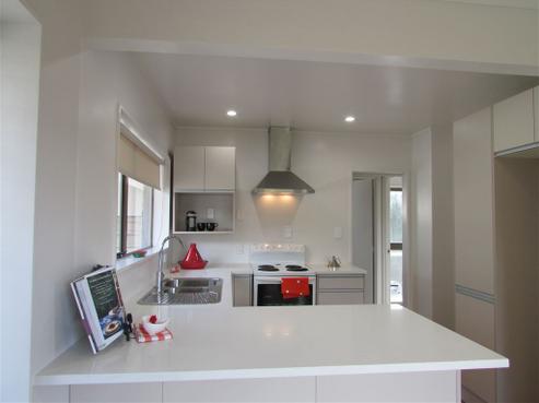 2/10 Naviti Place, Browns Bay