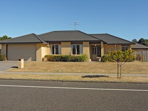 2 Kennedy Place, Waikanae Beach