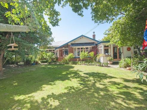 86 Kings Crescent, Central Hutt