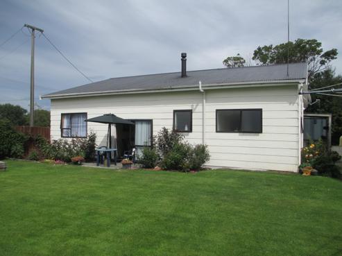 14 Saunders Street, Owaka