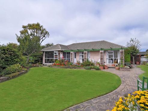 96A Cavendish Road, Casebrook