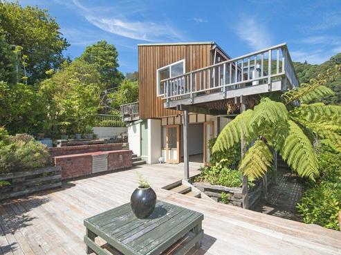 40 Walter Road, Lowry Bay