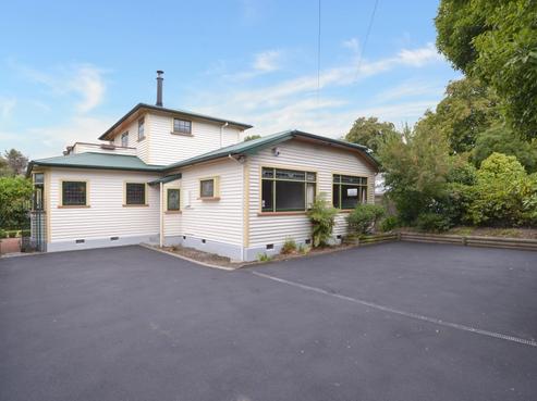 116 Garlands Road, Hillsborough
