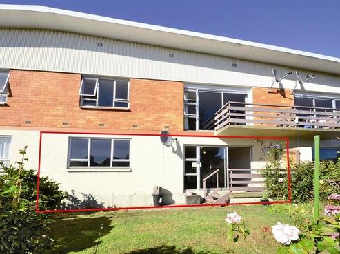 7B Lawrence Street, Mornington
