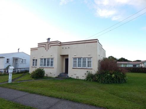25 Henley Street, Westport