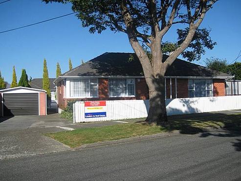 17 Guiness Street, Avalon