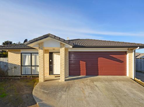 69 Robert Skelton Place, Clendon Park