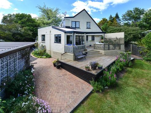 51 Otonga Road, Springfield